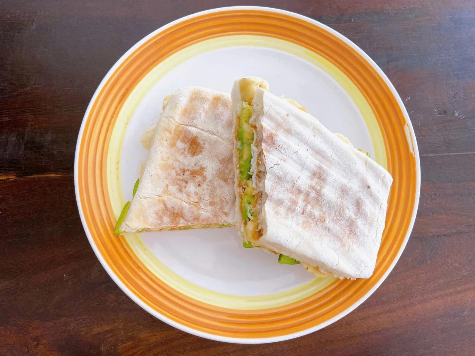 Panini Trứng Kèm Bơ Và Chuối