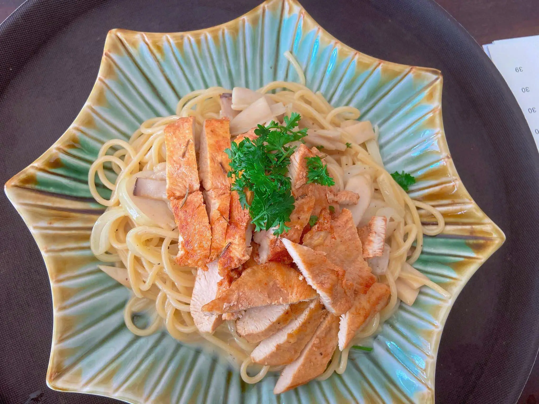 Mì Gà Sốt Kem (Creamy Chicken)