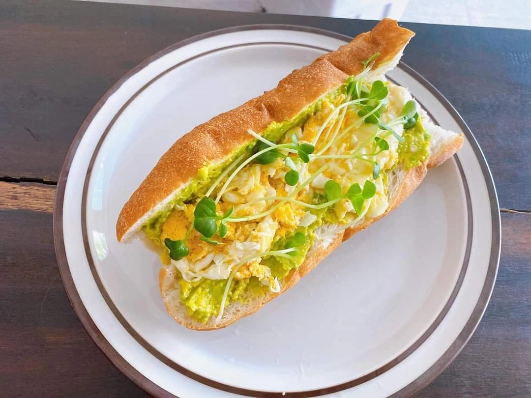 Bánh Mì Trứng Bơ Nghiền Kèm Phô Mai